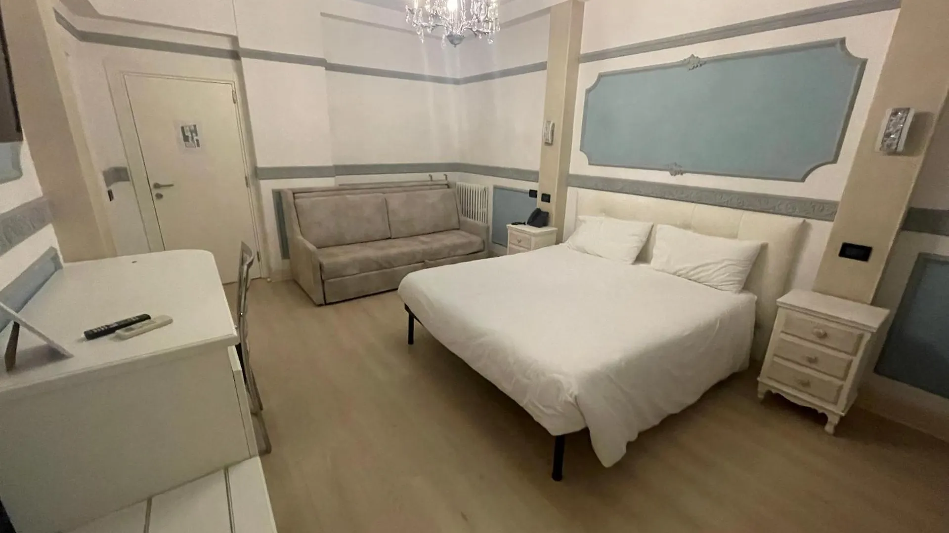 ***  Hotel Central Giacomini Salo Italy