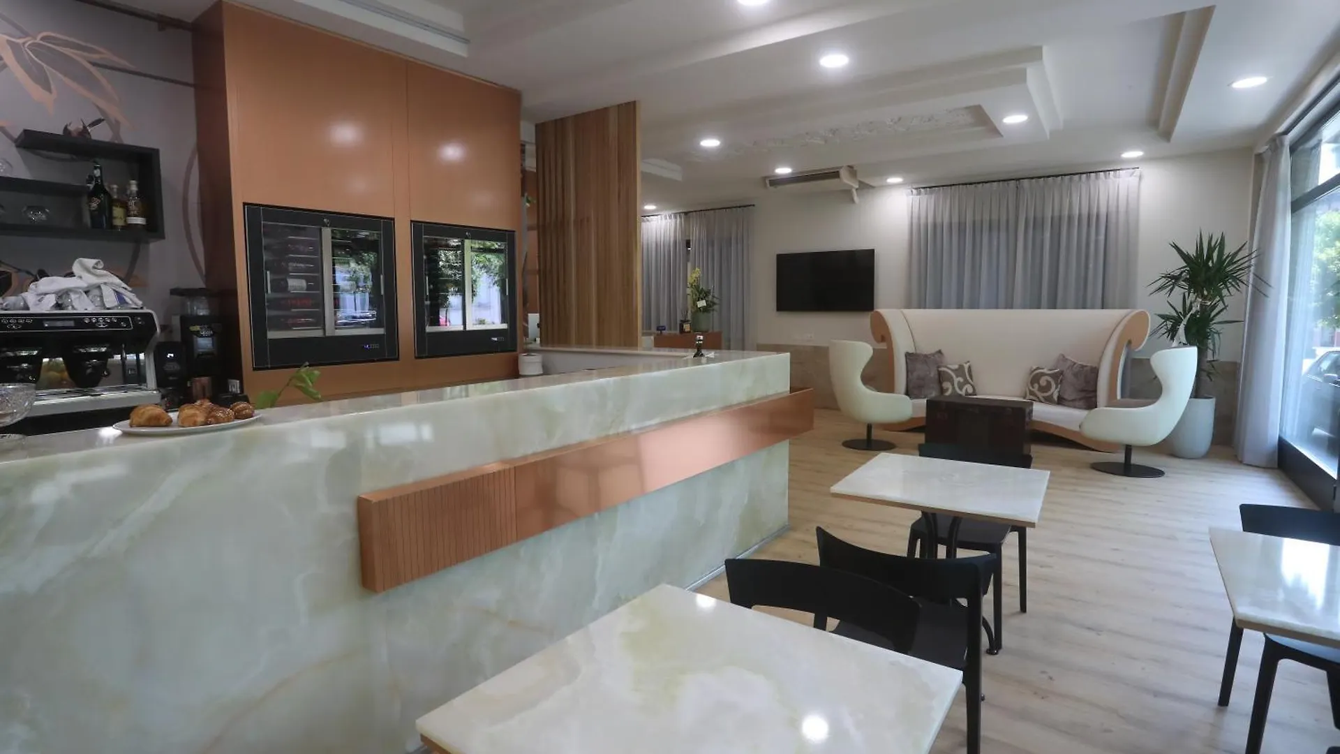 Hotel Central Giacomini Salo 3*,