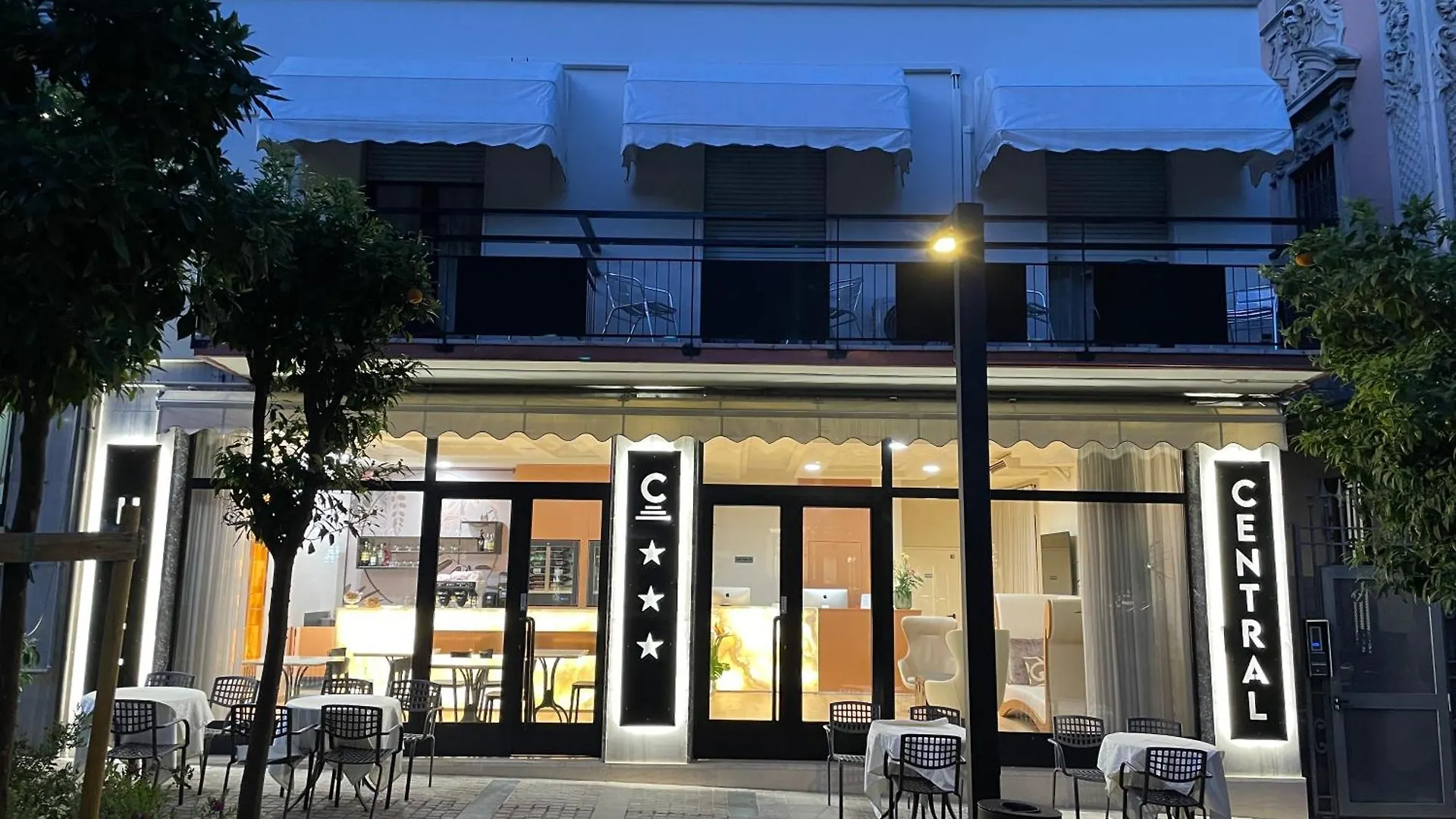 Hotel Central Giacomini Salo 3*,